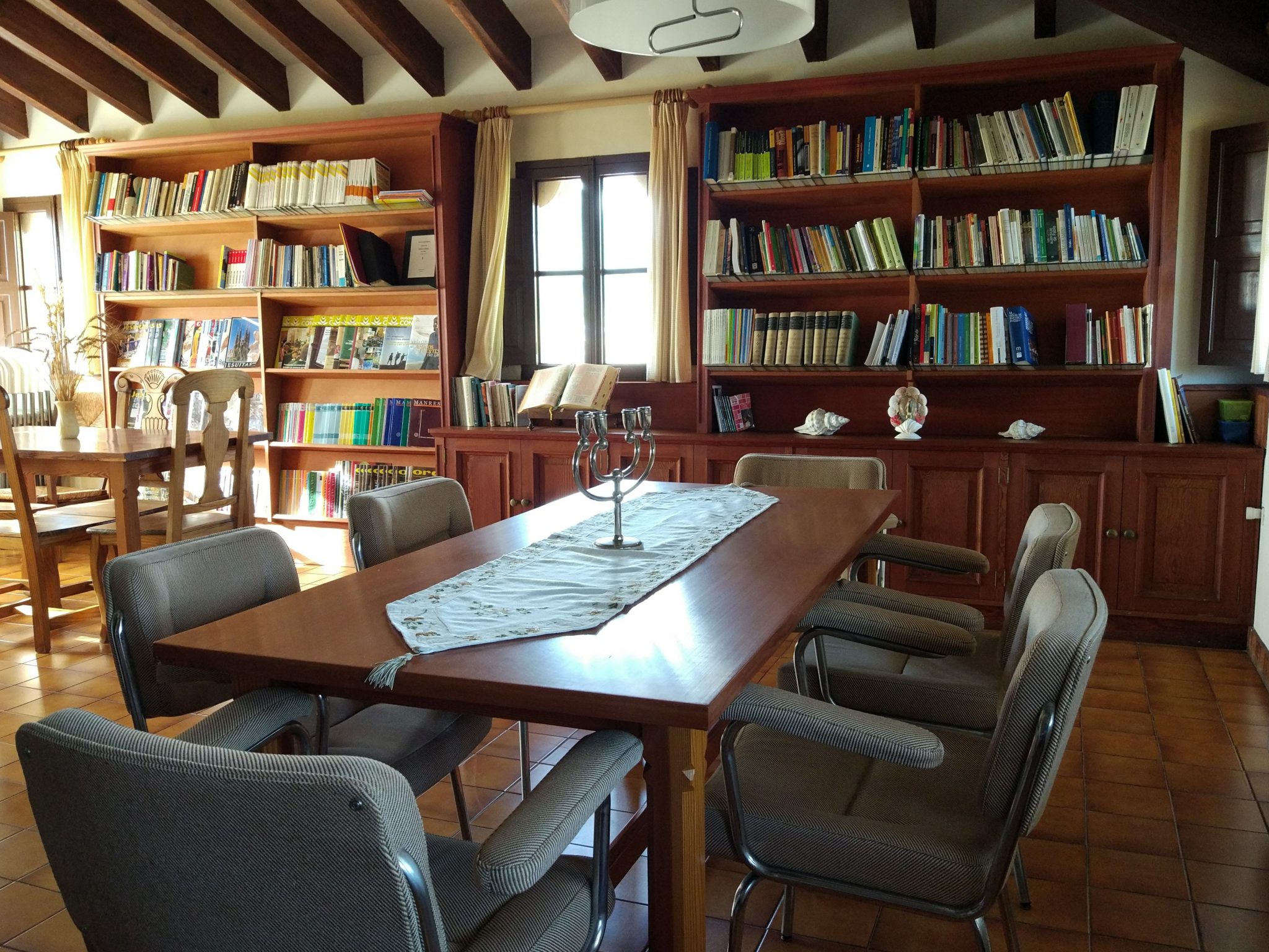 BIBLIOTECA